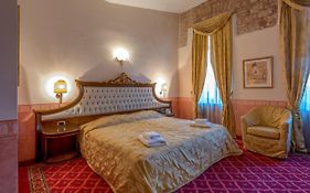 Alexios Luxury Hotel